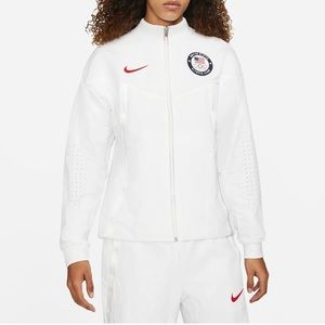 Nike team USA Windrunner Sz L